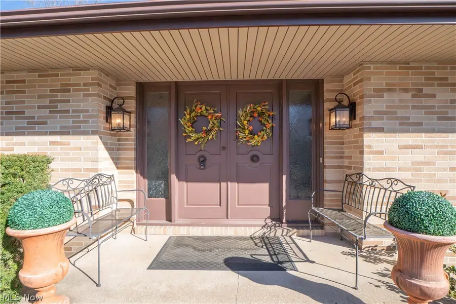 425 Santa Clara Nw Street, Canton, OH 44709 - #2