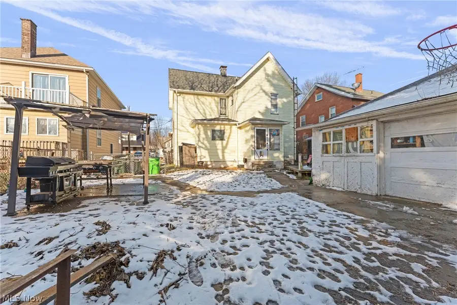 1221 North Ne Avenue, Massillon, OH 44646 - #3