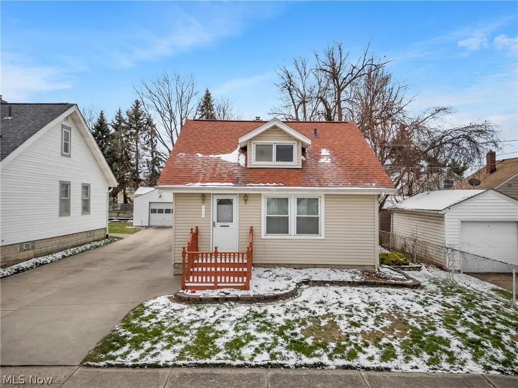 526 Clifford Avenue, Akron, OH 44301 - #1