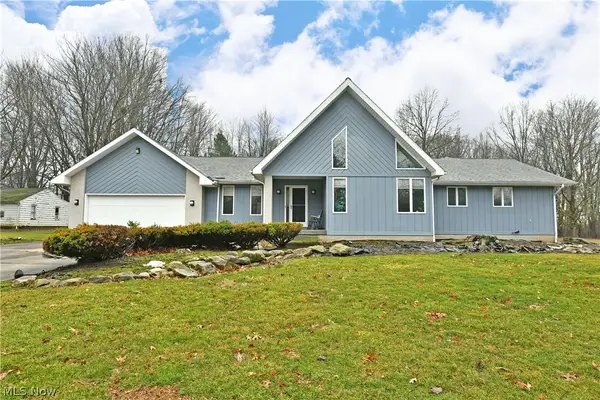 545 Thomas Lane, Girard, OH 44420