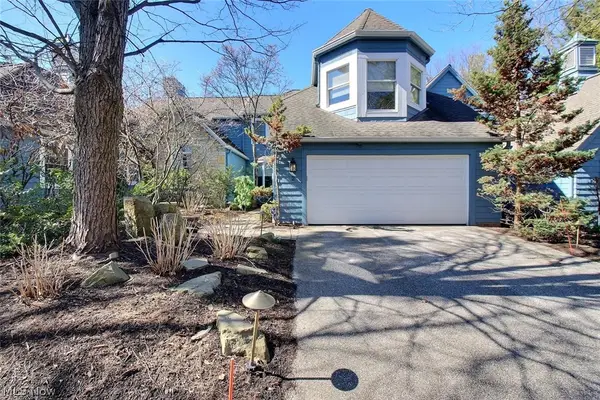 2 Haskell Drive, Bratenahl, OH 44108