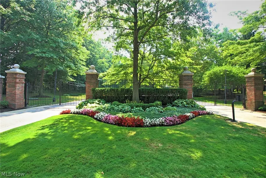 2 Haskell Drive, Bratenahl, OH 44108 - #3