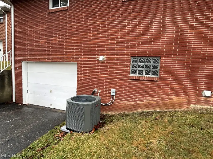 110 White Bell Circle, Wellsburg, WV 26070 - #3