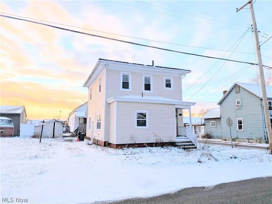 117 N Market Street, Waynesburg, OH 44688 - #2