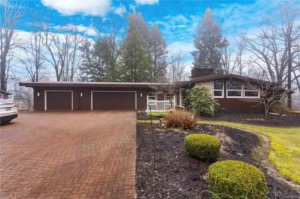 2479 Tibbetts Wick Road, Girard, OH 44420