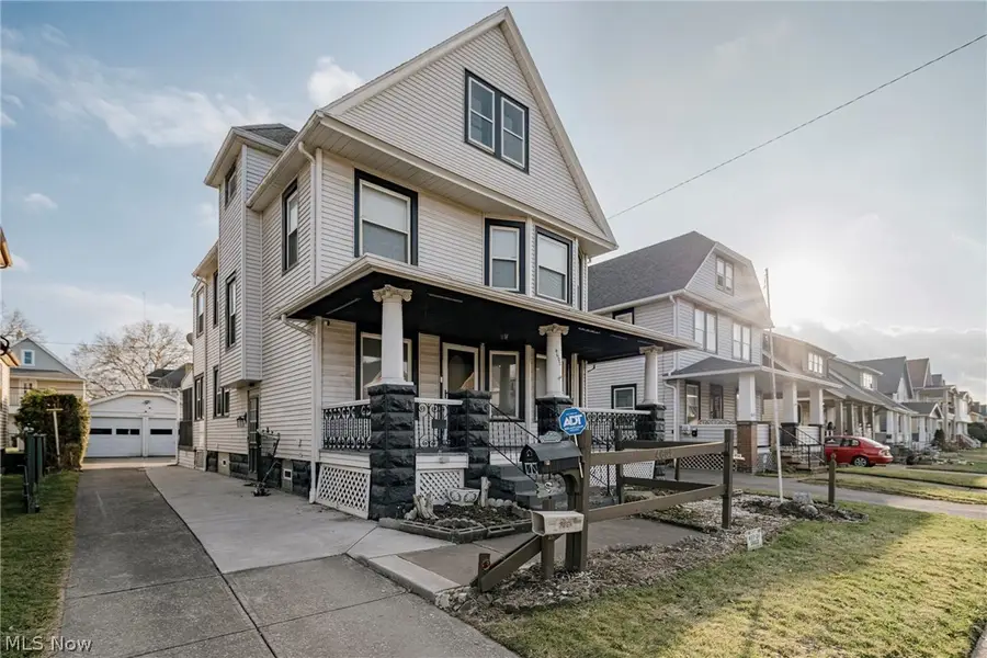 4602 Beta Avenue, Newburgh Heights, OH 44105 - #2