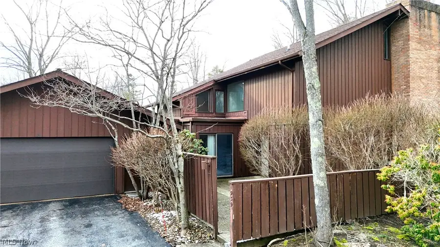 1939 Pine Drive, Kent, OH 44240 - #2