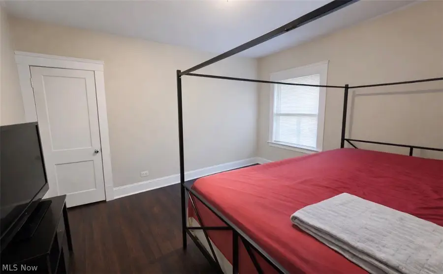 892 Paxton Road, Cleveland, OH 44108 - #3