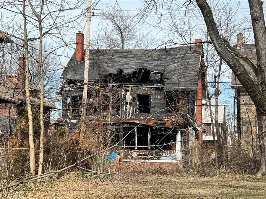 1822 Farmington Road, Cleveland, OH 44112 - #3