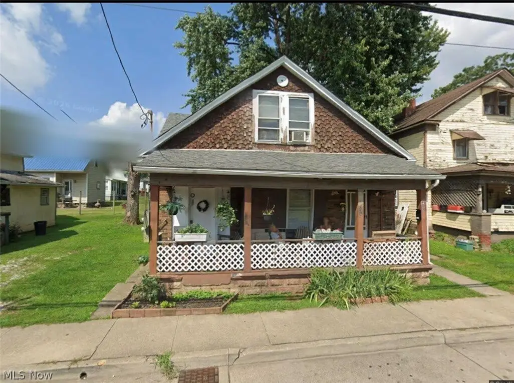 905 13th Street, Parkersburg, WV 26101 - #1