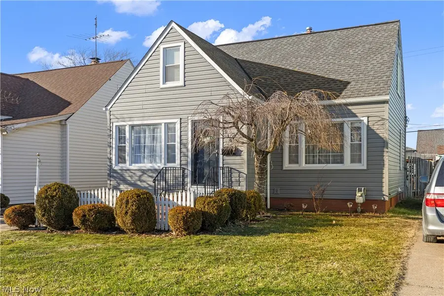 8014 Lanyard Drive, Parma, OH 44129 - #3