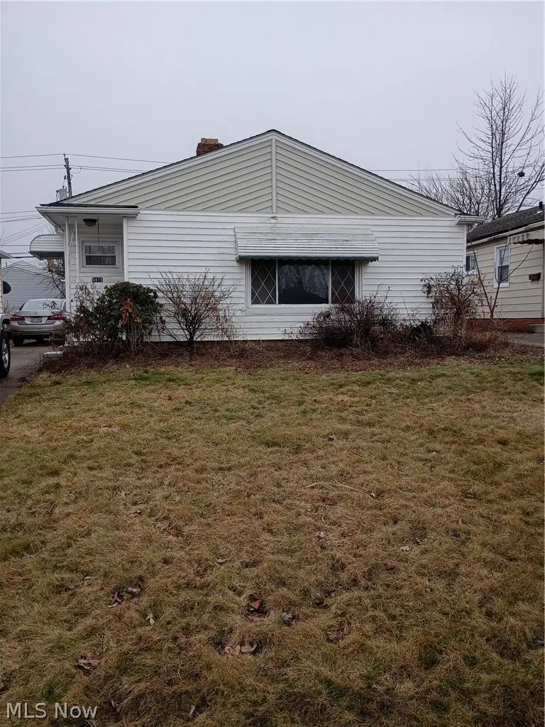 3415 Center Drive, Parma, OH 44134 - #1