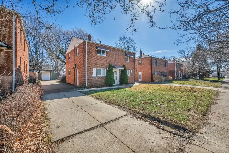 275 E 200th Street, Euclid, OH 44119 - #3