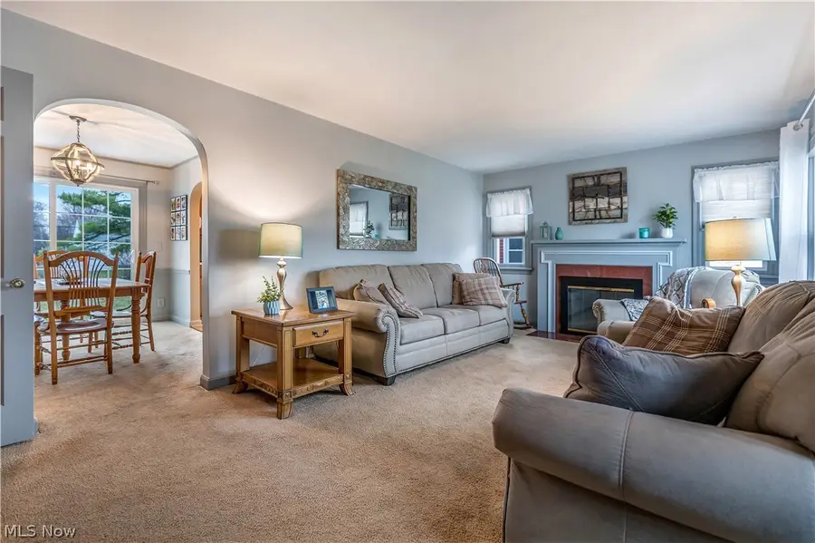 2464 S Freedom Avenue, Alliance, OH 44601 - #3