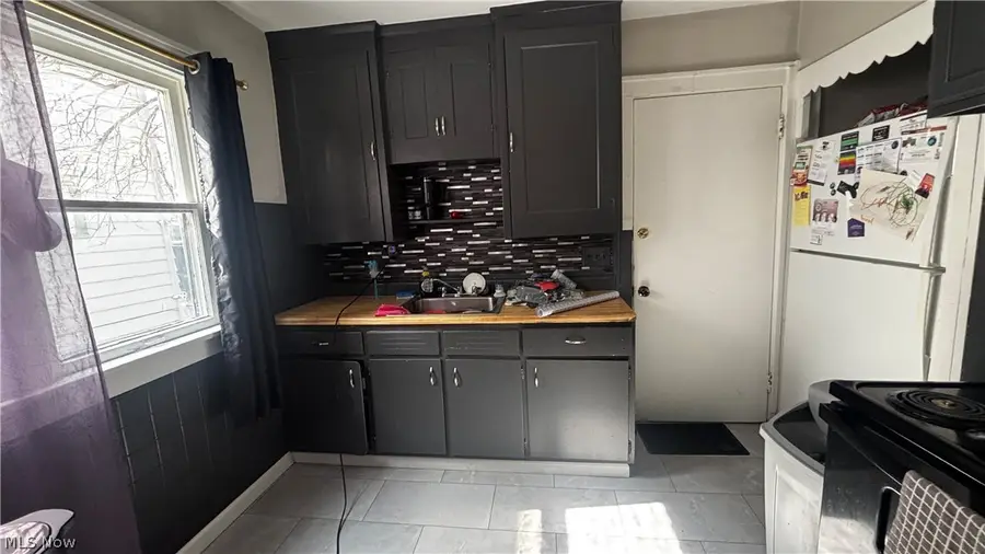 3234 W 110th Street, Cleveland, OH 44111 - #3