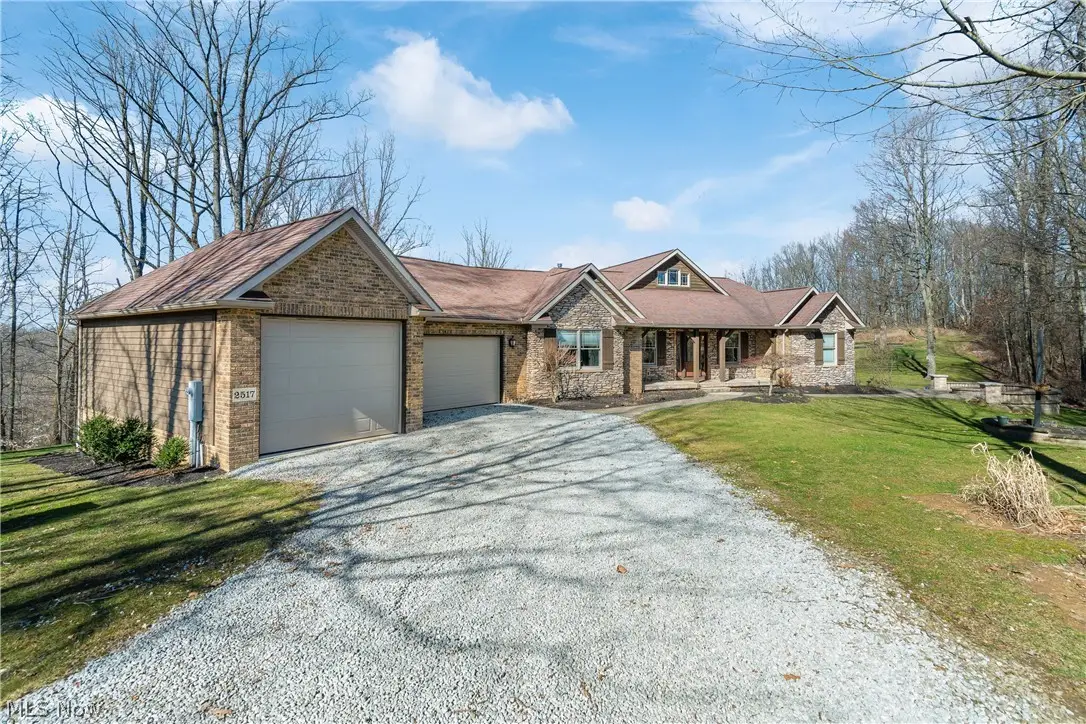 2517 Golfview Ne Drive, New Philadelphia, OH 44663 - #1