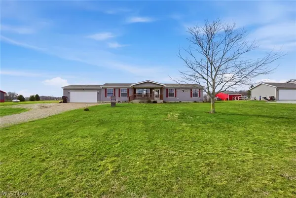 7923 Logan Thornville Ne Road, Rushville, OH 43150