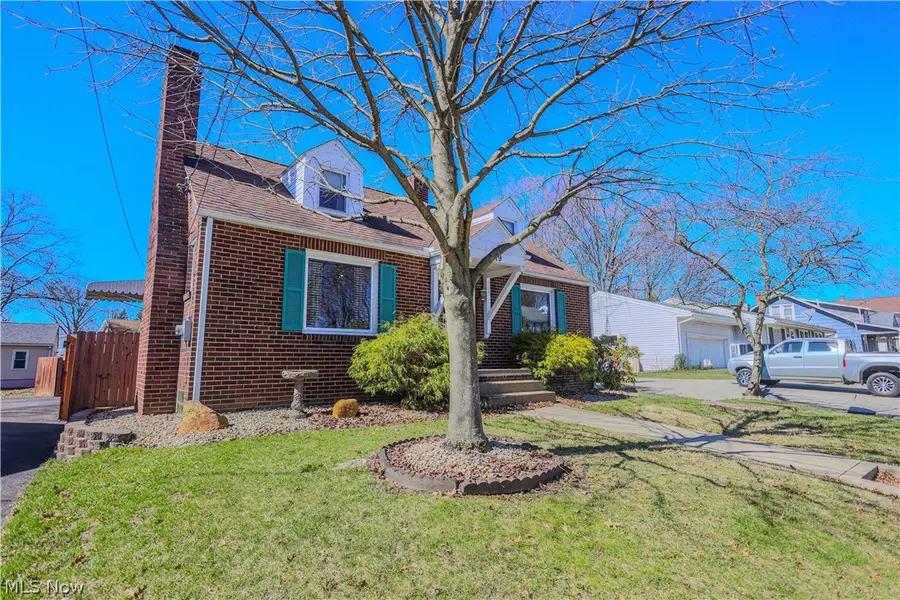 319 Superior Street, Louisville, OH 44641 - #2