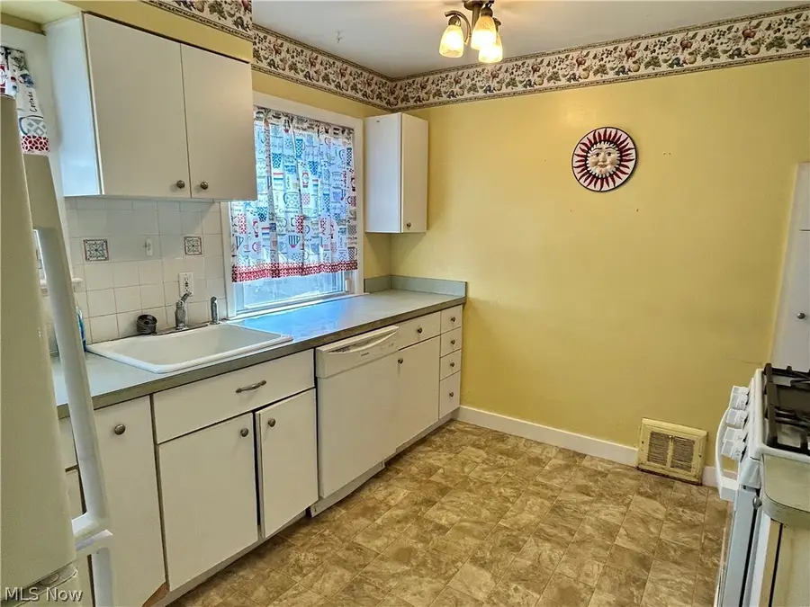 4159 E 150th Street, Cleveland, OH 44128 - #2