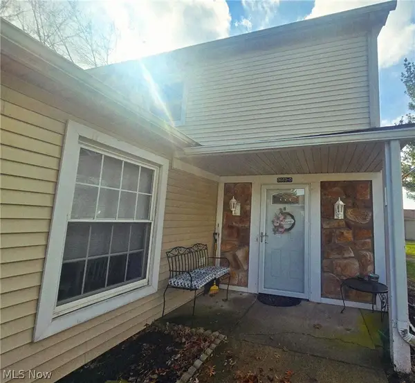 3023 Ivy Hill Circle #D, Cortland, OH 44410