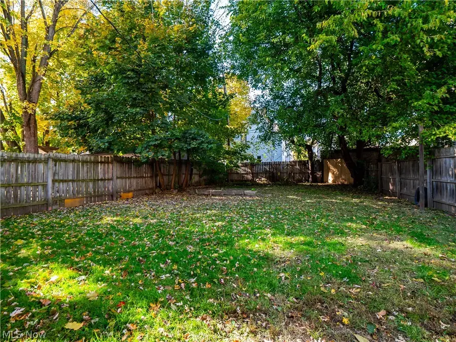3860 W 18th Street, Cleveland, OH 44109 - #3