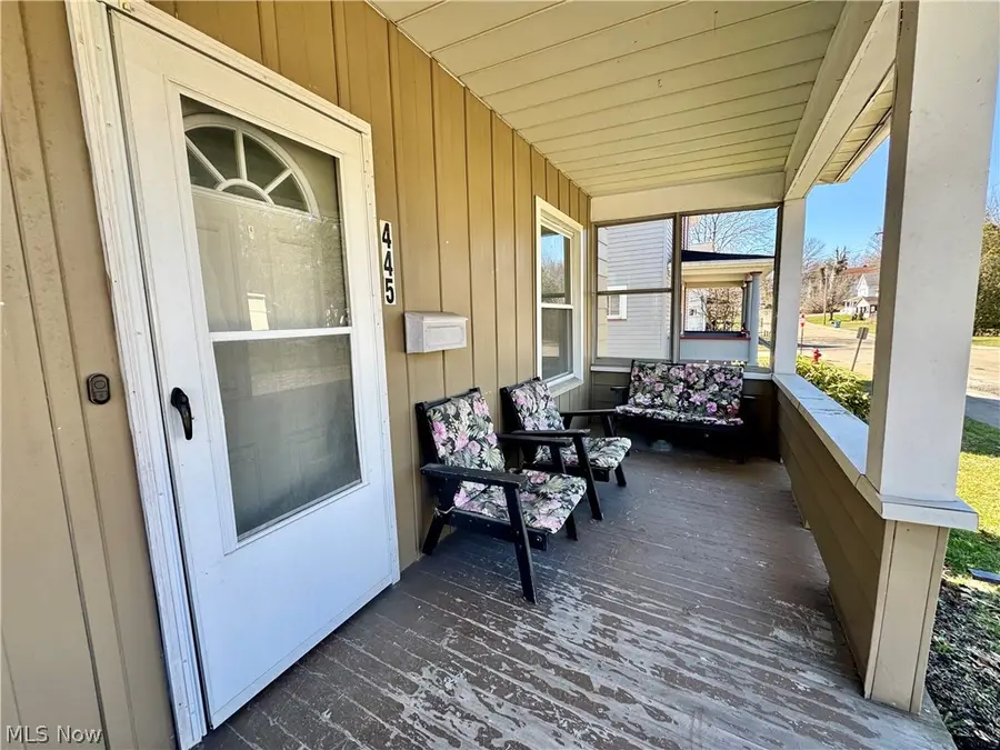 445 W Martin Street, East Palestine, OH 44413 - #2