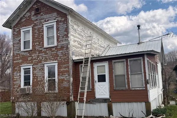 6 Electric Avenue, Belleville, WV 26133