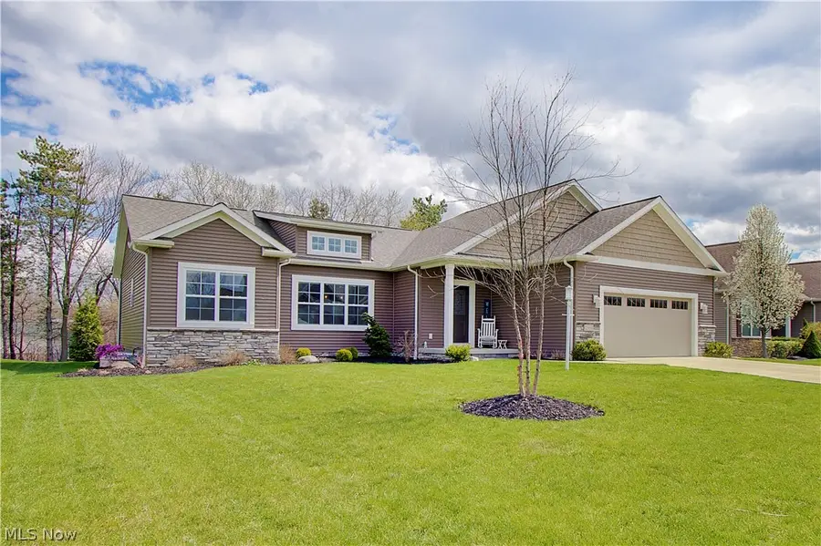 2594 Carlton Nw Street, North Canton, OH 44720 - #2