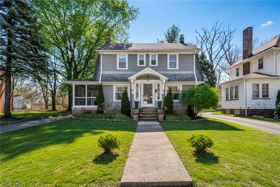 1521 Parkhill Road, Cleveland Heights, OH 44121 - #2