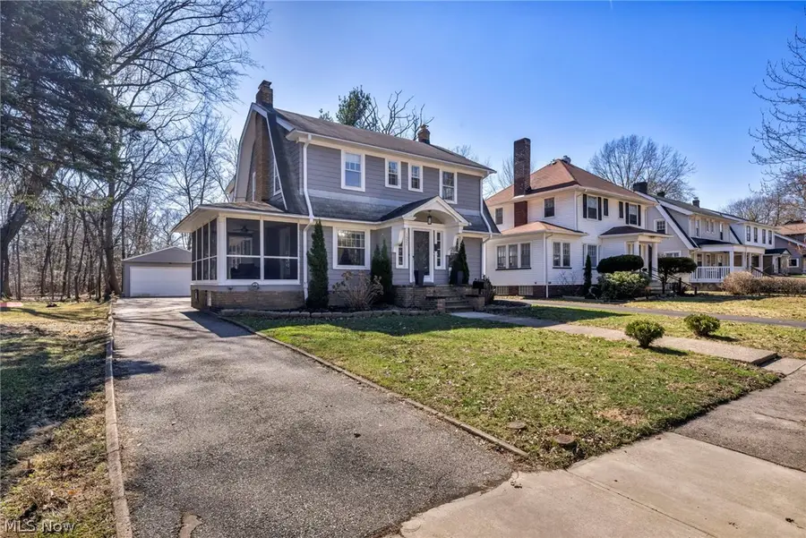 1521 Parkhill Road, Cleveland Heights, OH 44121 - #3
