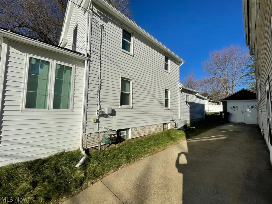 1215 Sherman Street, Akron, OH 44301 - #2