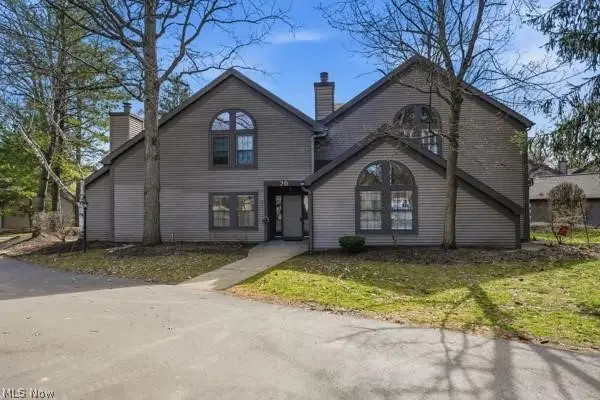 1163 Red Tail Hawk Court #1, Boardman, OH 44512