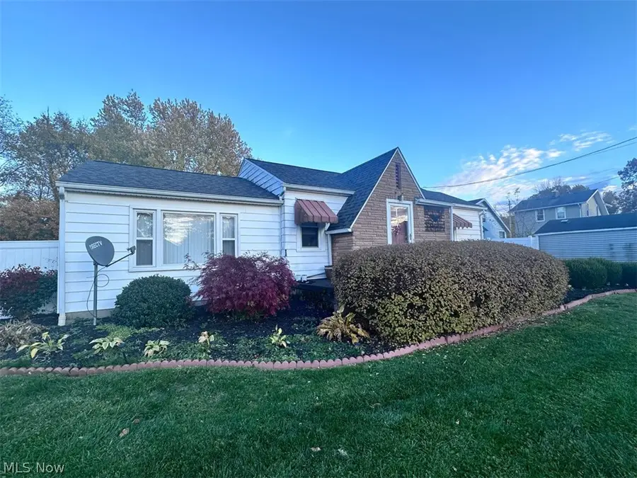 417 Otis Se Court, Girard, OH 44420 - #2