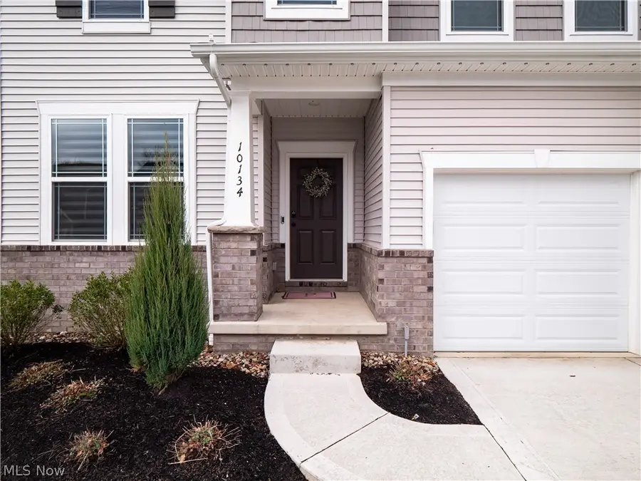 10134 Rosalee Lane, Strongsville, OH 44136 - #2