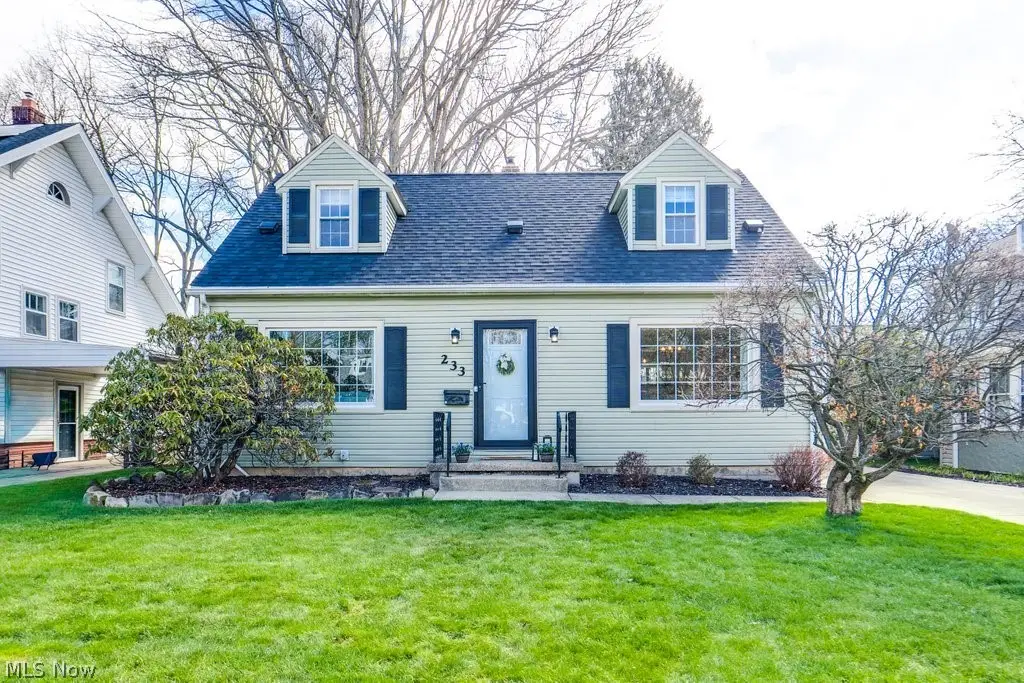233 Kenilworth Drive, Akron, OH 44313 - #1