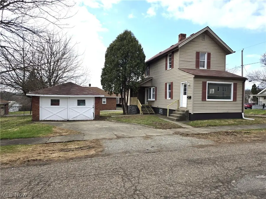 14 N Lorain N Avenue, Girard, OH 44420 - #2