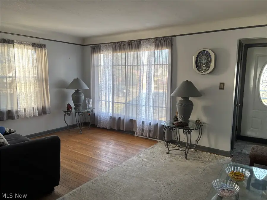 15304 Harvard Avenue, Cleveland, OH 44128 - #2