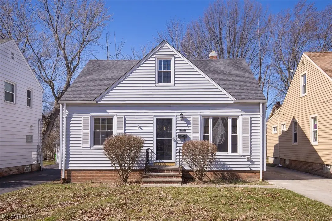 20021 Green Oak Drive, Euclid, OH 44117 - #1