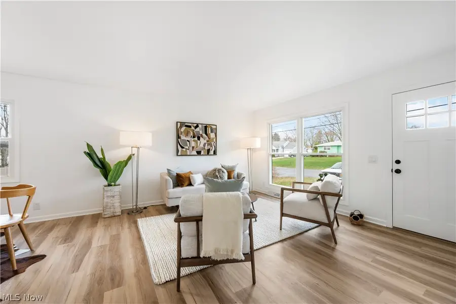 1833 Carlene Sw Avenue, Massillon, OH 44647 - #2