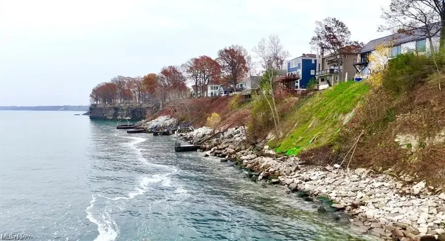 31600 Lake Road, Bay Village, OH 44140 - #2