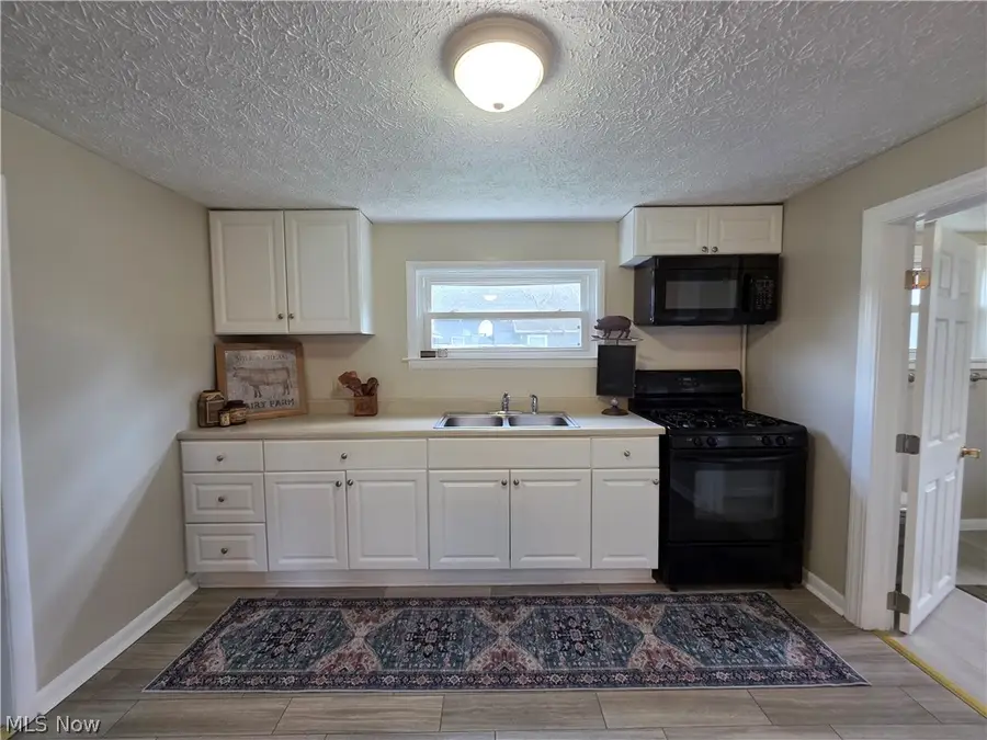 391 Louise Avenue, Kent, OH 44240 - #3