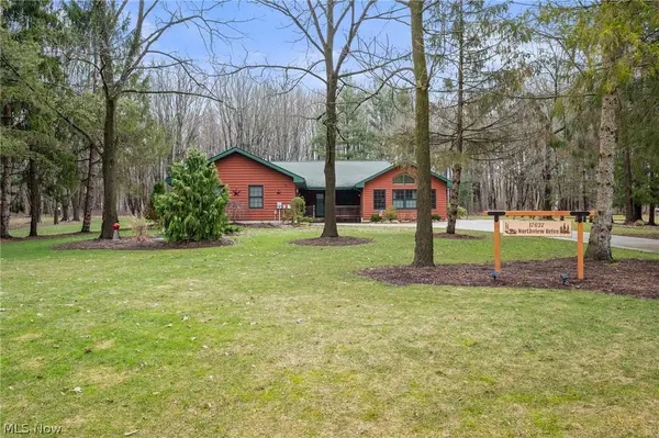 17627 Northview Drive, Chagrin Falls, OH 44023