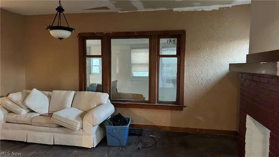 12628 Iroquois Avenue, Cleveland, OH 44108 - #3