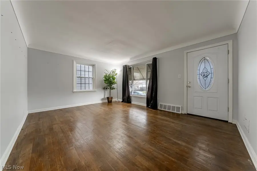 5224 W 48th Street, Parma, OH 44134 - #3