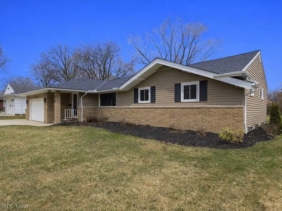 848 Stanwell Drive, Highland Heights, OH 44143 - #2