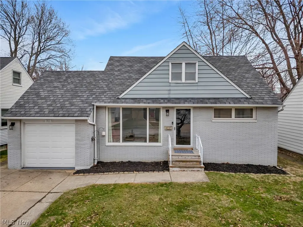 311 E 262nd Street, Euclid, OH 44132 - #1