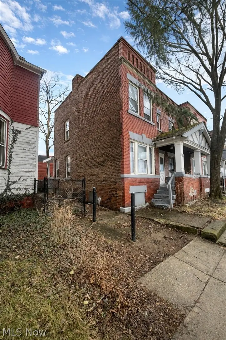 1818 Knowles Avenue, East Cleveland, OH 44112 - #3