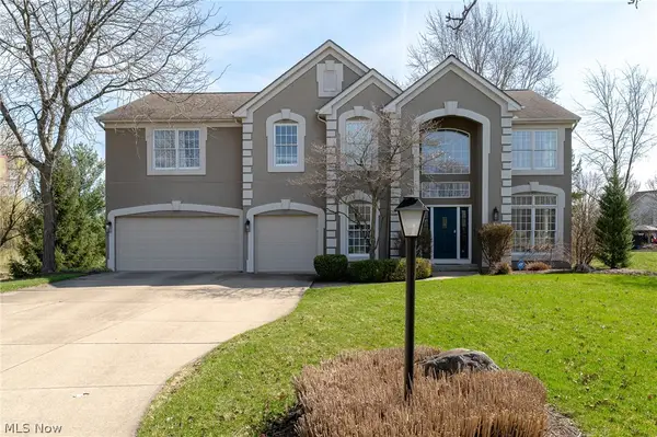 21711 Woodfield Trail, Strongsville, OH 44149