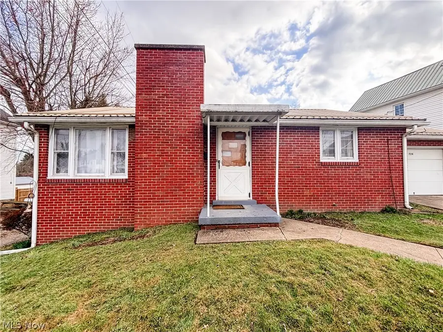 724 E Main Street, Barnesville, OH 43713 - #3