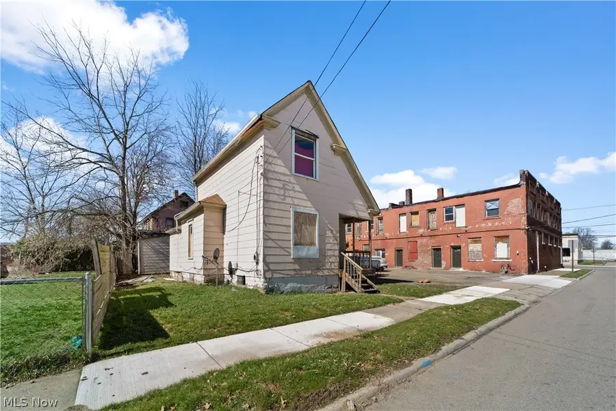 796 Sherman, Akron, OH 44311 - #3